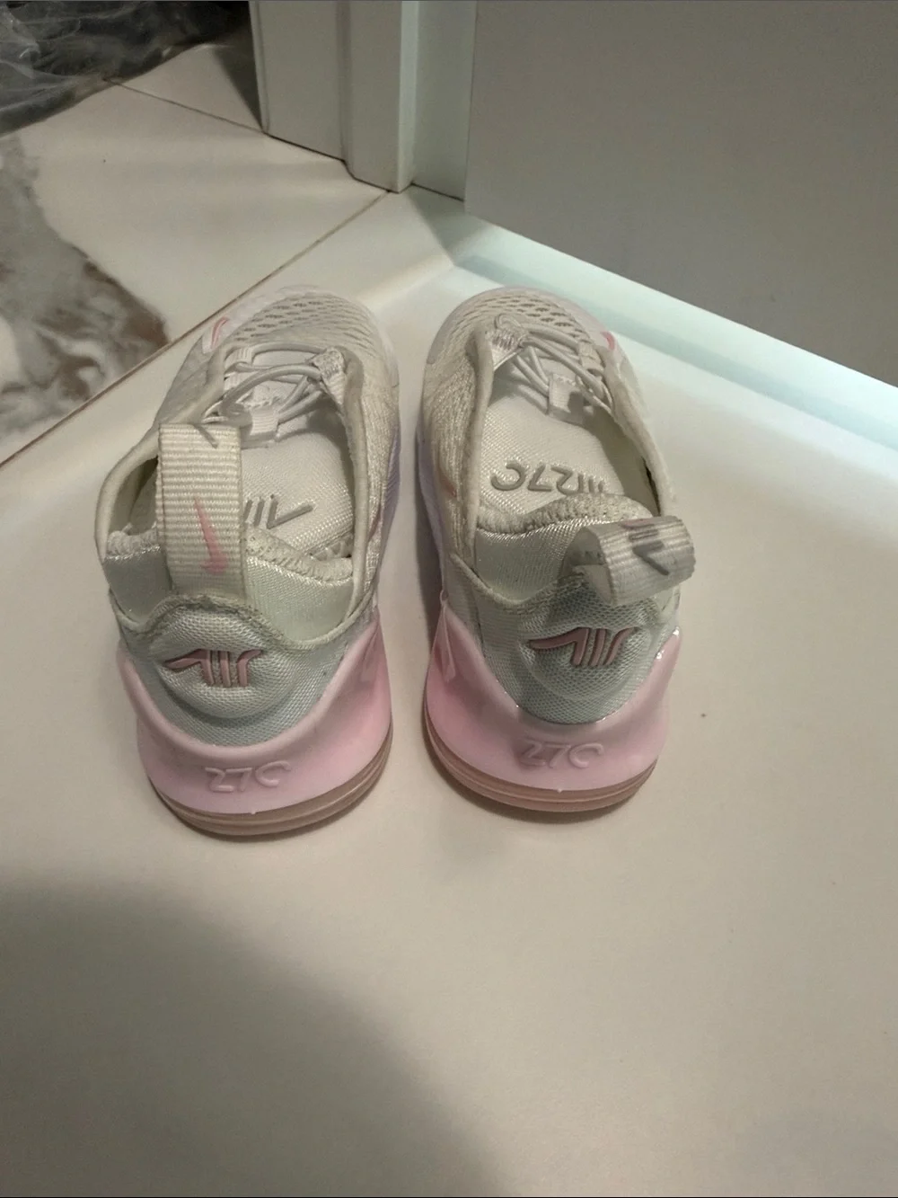 Nike Kids Air 270 Slip-On Sneakers - White & Light Pink